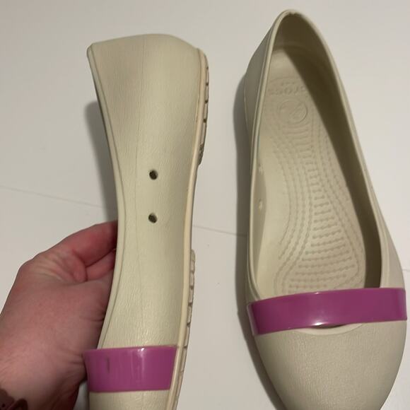 Crocs Brynn Flats Women's 9 Cap Toe Ballet Casual Off White Slip Violet Strip - Picture 6 of 6